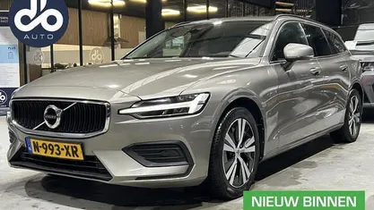 Occasion 2022 Volvo V60 Business Edition Stationwagen | € 17.934 (Super prijs)