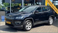 Zwart, metallic lak Gebruikt 2019 Jeep Compass Longitude SUV | € 18.990 (Eerlijke prijs)