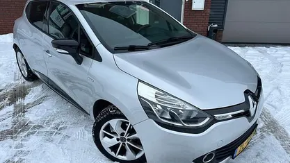 Grijs Occasion 2016 Renault Clio IV Dynamique Hatchback | € 7.750 (Eerlijke prijs)