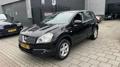 Zwart, metallic lak Gebruikt 2009 Nissan Qashqai Visia SUV | € 3.999 (Eerlijke prijs)