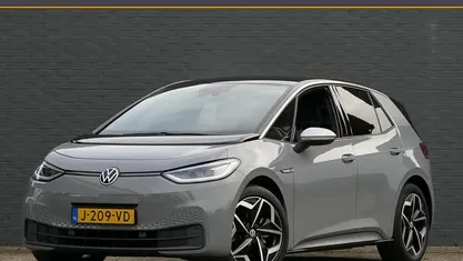 Grijs (metallic) Gebruikt 2020 VW ID.3 Hatchback | € 17.350 (Eerlijke prijs)