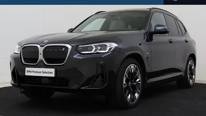 Grijs Gebruikt 2022 BMW iX3 Executive SUV | € 39.950 (Eerlijke prijs)
