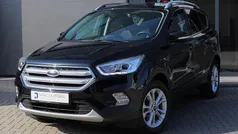 Zwart Gebruikt 2017 Ford Kuga Titanium SUV | € 16.950 (Eerlijke prijs)
