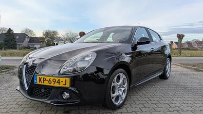 Occasion 2016 Alfa Romeo Giulietta Super Hatchback | € 12.850 (Eerlijke prijs)