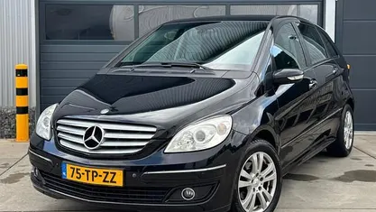 Zwart Gebruikt 2007 Mercedes B150 MPV | € 3.799 (Eerlijke prijs)