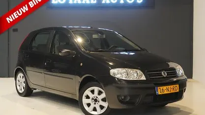 Gebruikt 2003 Fiat Punto Emotion Hatchback | € 999 (Eerlijke prijs)