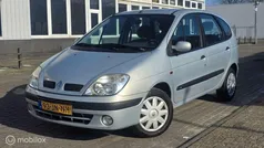 Gebruikt 2002 Renault Scénic MPV | € 749 (Eerlijke prijs)