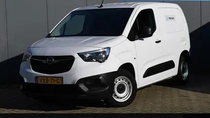 Wit Gebruikt 2023 Opel Combo MPV | € 14.995 (Eerlijke prijs)
