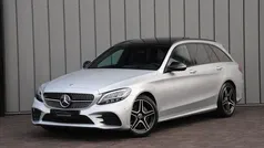 Grijs Gebruikt 2018 Mercedes 180 AMG Sedan | € 26.500 (Eerlijke prijs)