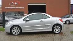 Grijs Gebruikt 2009 Peugeot 207 CC Cabriolet | € 3.599 (Goede deal)