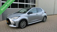 Grijs Gebruikt 2022 Toyota Yaris Hatchback | € 23.450 (Super prijs)