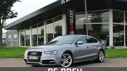 Grijs Gebruikt 2016 Audi A5 Sport Coupé | € 17.495 (Eerlijke prijs)