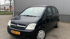 Zwart Gebruikt 2003 Opel Meriva Essentia MPV | € 2.250 (Eerlijke prijs)