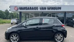 Zwart Gebruikt 2012 Toyota Yaris Hatchback | € 9.450 (Eerlijke prijs)