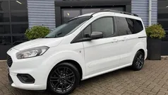 Wit, metallic lak Gebruikt 2019 Ford Tourneo Courier Titanium MPV | € 14.900 (Eerlijke prijs)