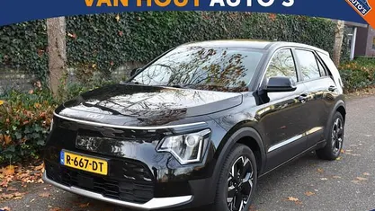 Zwart Occasion 2022 Kia e-Niro Comfort SUV | € 22.950 (Eerlijke prijs)