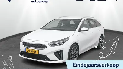 Wit Gebruikt 2020 Kia Ceed Hatchback | € 19.950 (Eerlijke prijs)