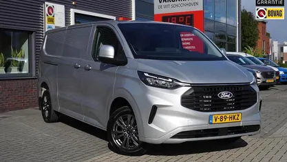 Occasion 2024 Ford Transit Custom Limited Van | € 40.695 (Goede deal)
