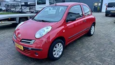 Rood Gebruikt 2005 Nissan Micra Hatchback | € 1.850 (Eerlijke prijs)
