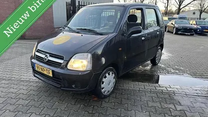 Occasion 2004 Opel Agila Cosmo Hatchback | € 1.466 (Eerlijke prijs)