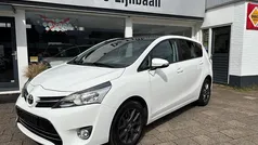 Wit Gebruikt 2015 Toyota Verso Business Edition MPV | € 16.950 (Eerlijke prijs)