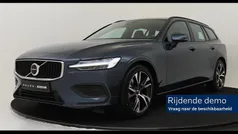 Blauw Gebruikt 2025 Volvo V60 Stationwagen | € 43.890 (Eerlijke prijs)