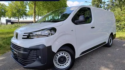 Occasion 2025 Peugeot e-Expert Comfort Van | € 40.500 (Eerlijke prijs)