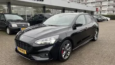 Zwart, metallic lak Gebruikt 2021 Ford Focus Business Edition Hatchback | € 22.900 (Eerlijke prijs)