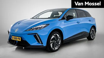 Blauw Gebruikt 2023 MG MG4 EV Luxury Hatchback | € 22.777 (Eerlijke prijs)