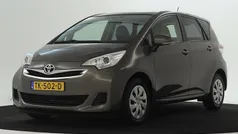 Gebruikt 2015 Toyota Verso-S Limited MPV | € 12.990 (Super prijs)