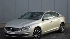 Goud Gebruikt 2017 Volvo S60 Dynamic Sedan | € 18.900