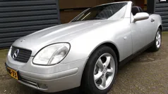 Grijs, metallic lak Gebruikt 1997 Mercedes SLK200 Cabriolet | € 4.950 (Iets duurder)