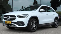 Wit Gebruikt 2020 Mercedes GLA200 Business SUV | € 34.900 (Eerlijke prijs)