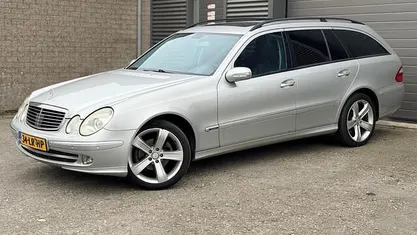 Grijs Occasion 2003 Mercedes 240 Avantgarde Stationwagen | € 2.750 (Eerlijke prijs)