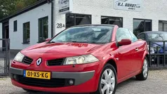 Rood Gebruikt 2007 Renault Mégane Cabriolet Dynamique Cabriolet | € 4.250 (Eerlijke prijs)