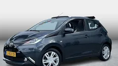 Gebruikt 2015 Toyota Aygo X-clusiv Hatchback | € 8.499 (Eerlijke prijs)