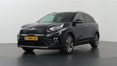 Zwart, metallic lak Gebruikt 2020 Kia Niro SUV | € 22.435 (Eerlijke prijs)