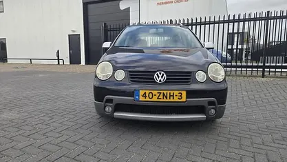 Zwart Gebruikt 2004 VW Polo Hatchback | € 1.950 (Eerlijke prijs)