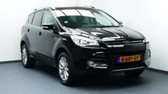Zwart Gebruikt 2016 Ford Kuga Titanium SUV | € 15.944 (Eerlijke prijs)
