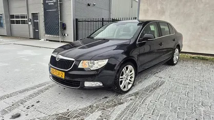 Zwart Gebruikt 2012 Skoda Superb Business Line Hatchback | € 8.495 (Eerlijke prijs)