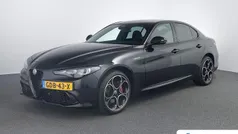 Zwart Gebruikt 2024 Alfa Romeo Giulia Veloce Sedan | € 50.895 (Eerlijke prijs)