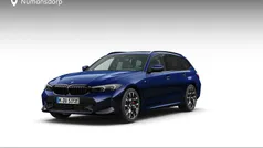 Blauw Nieuw 2025 BMW 330e M Sport Stationwagen | € 74.284 (Eerlijke prijs)