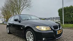 Zwart Gebruikt 2012 BMW 318 Luxury Line Stationwagen | € 4.999 (Goede deal)