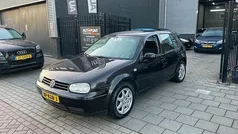 Zwart Gebruikt 2005 VW Golf IV Hatchback | € 1.999 (Eerlijke prijs)
