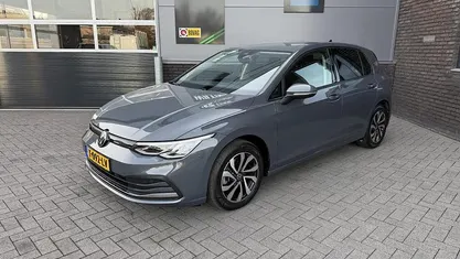 Occasion 2023 VW Golf VIII Style Hatchback | € 27.945 (Eerlijke prijs)