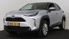 Grijs, metallic lak Gebruikt 2024 Toyota Yaris Cross Limited SUV | € 28.950 (Goede deal)