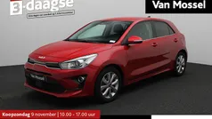 Rood Gebruikt 2022 Kia Rio Hatchback | € 15.900 (Eerlijke prijs)