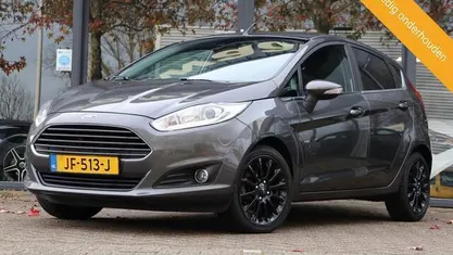 Occasion Ford Fiesta Titanium 101 PK (74 kW) 2016 Grijs Hatchback
