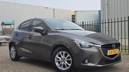 Occasion 2015 Mazda 2 Edition Hatchback | € 11.990 (Eerlijke prijs)