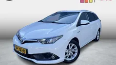 Wit Gebruikt 2018 Toyota Auris Hybrid Plus Stationwagen | € 15.999 (Eerlijke prijs)